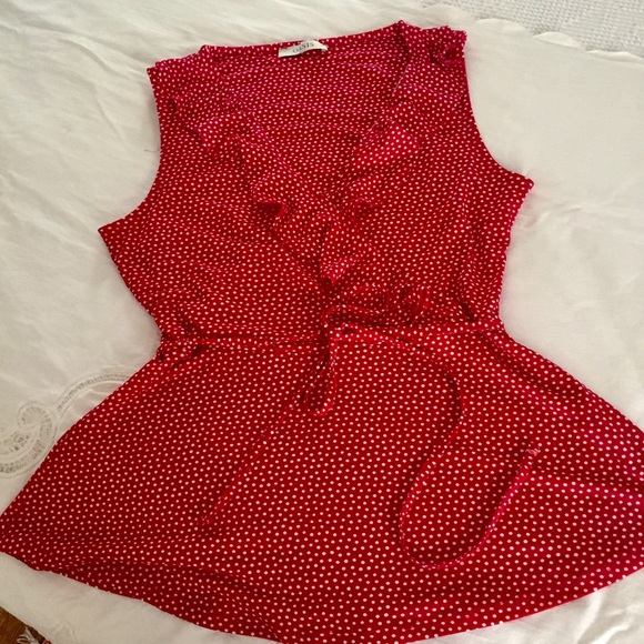 Red Polka Dot ruffle sleeveless top by Oasis Sz M - Picture 2 of 12